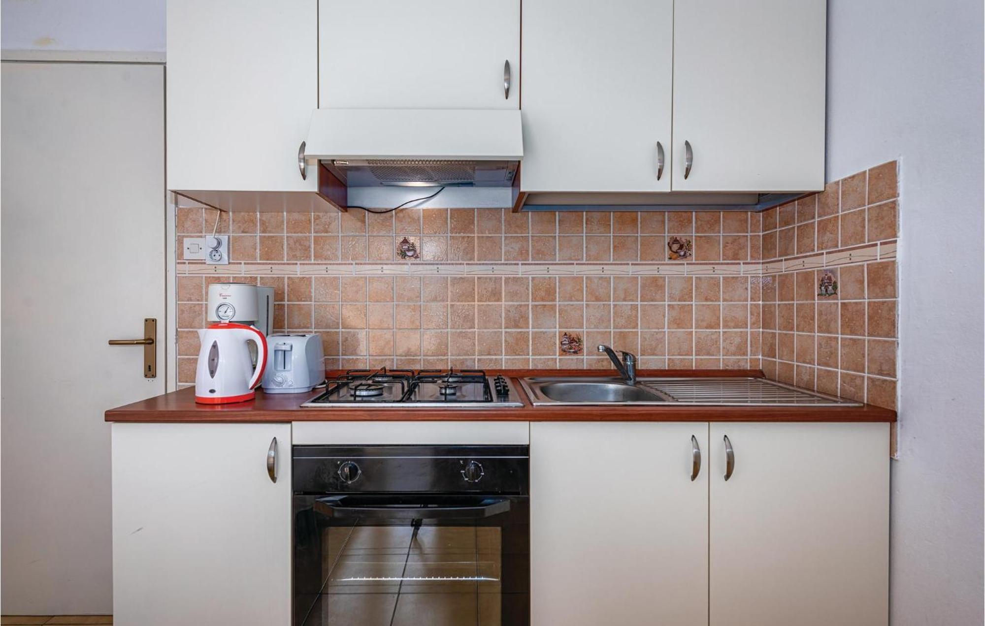 Amazing Apartment In Rovinj With Wifi מראה חיצוני תמונה