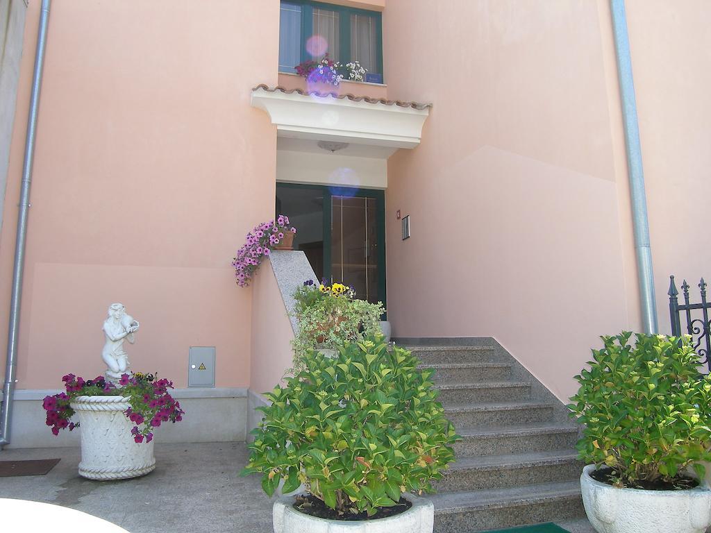 Amazing Apartment In Rovinj With Wifi מראה חיצוני תמונה